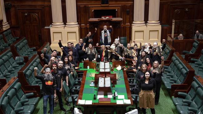 The elected Indigenous leaders of Victoria have voted to campaign for the voice.