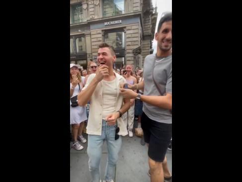 Man proposes to partner at Taylor Swift sing along in Vienna following show cancellation