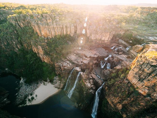 <source>Kakadu National Park is in crisis with Aboriginal traditional owners in revolt against the Federal Government’s Parks Australia and declaring no confidence in several members involved in running the park. <source>Picture: Tourism NT/ Jewels Lynch </source></source>