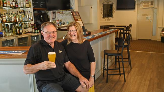 Publicans Jim and Liz Clark are selling Totness Inn in Mount Pleasant as they wish to retire. Picture: Tom Huntley