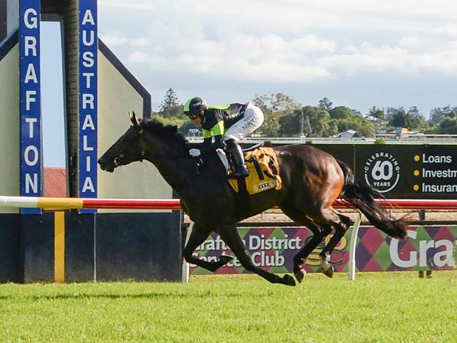 Unbeaten filly Break Free wins at Grafton for trainer Matt Hoysted. Picture: Grant Peters, Trackside Photography.