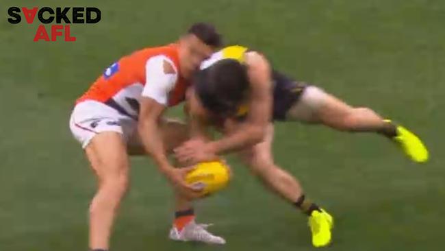 Trent Cotchin Dylan Shiel 2017