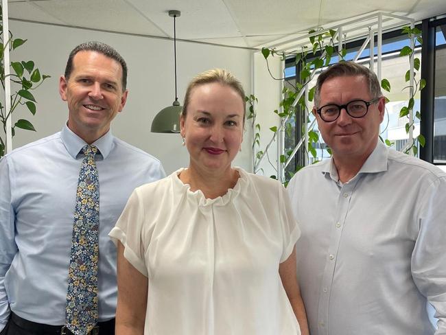 Malcolm Cole, Margaret Lawson and Lung Foundation Australia CEO Mark Brooke