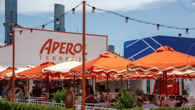 Aperol at Grand Slam Oval at the Australian Open, Melbourne Park. Photo by TENNIS AUSTRALIA/ JAMES OLLERENSHAW