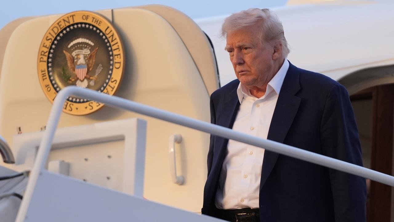 Qatar gifts Trump luxury plane to use as Air Force One