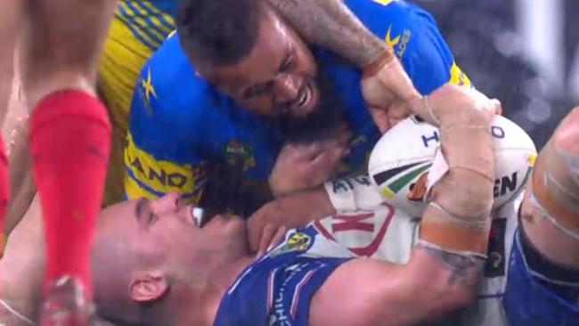 Frank Pritchard pulls away from David Klemmer.