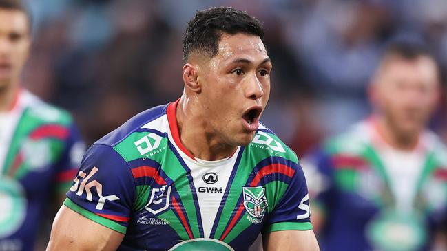 SYDNEY, AUSTRALIA - JULY 06:  Roger Tuivasa-Sheck of the Warriors runs with the ball during the round 18 NRL match between Canterbury Bulldogs and New Zealand Warriors at Accor Stadium, on July 06, 2024, in Sydney, Australia. (Photo by Matt King/Getty Images)