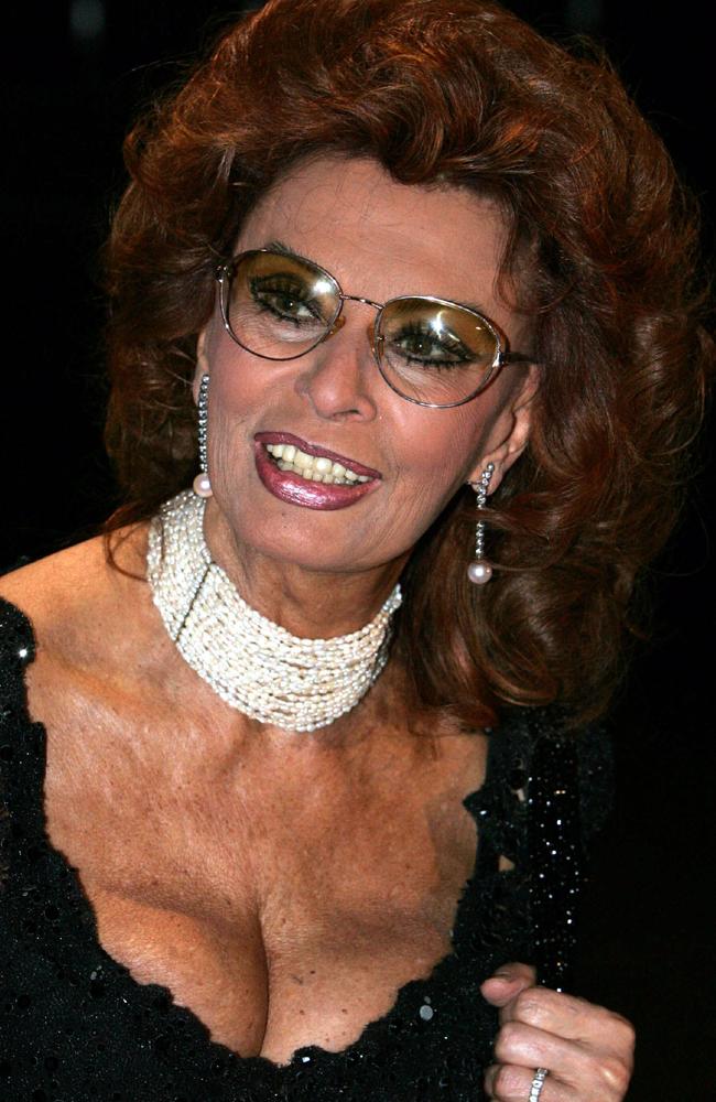 Sophia Loren at gala dinner, 'Serato Con Sophia', to raise funds for Sophie Delezio in 2007.