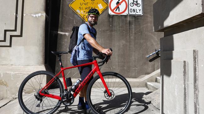 Cyclist Duncan Gerdes rides to the CBD and back every day. Picture: Jonathan Ng