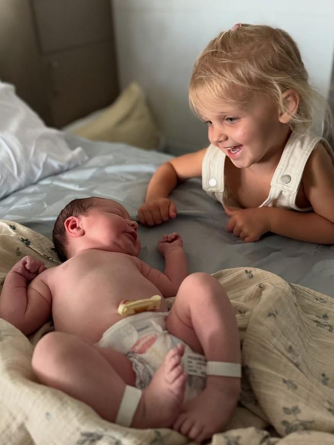 Airlie meets new sister Elsa. Pics: Instagram