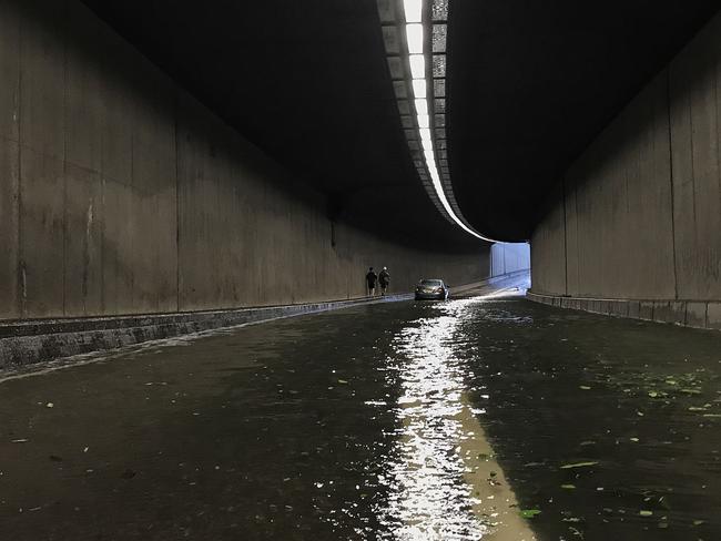 Typhoon Mangkhut pounds south China after killing dozens in Philippines ...