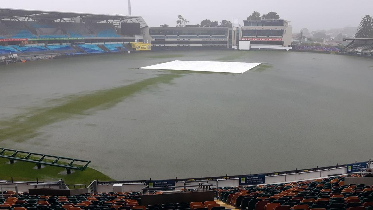 Tasmania weather Record rainfalls thunderstorms brewing The