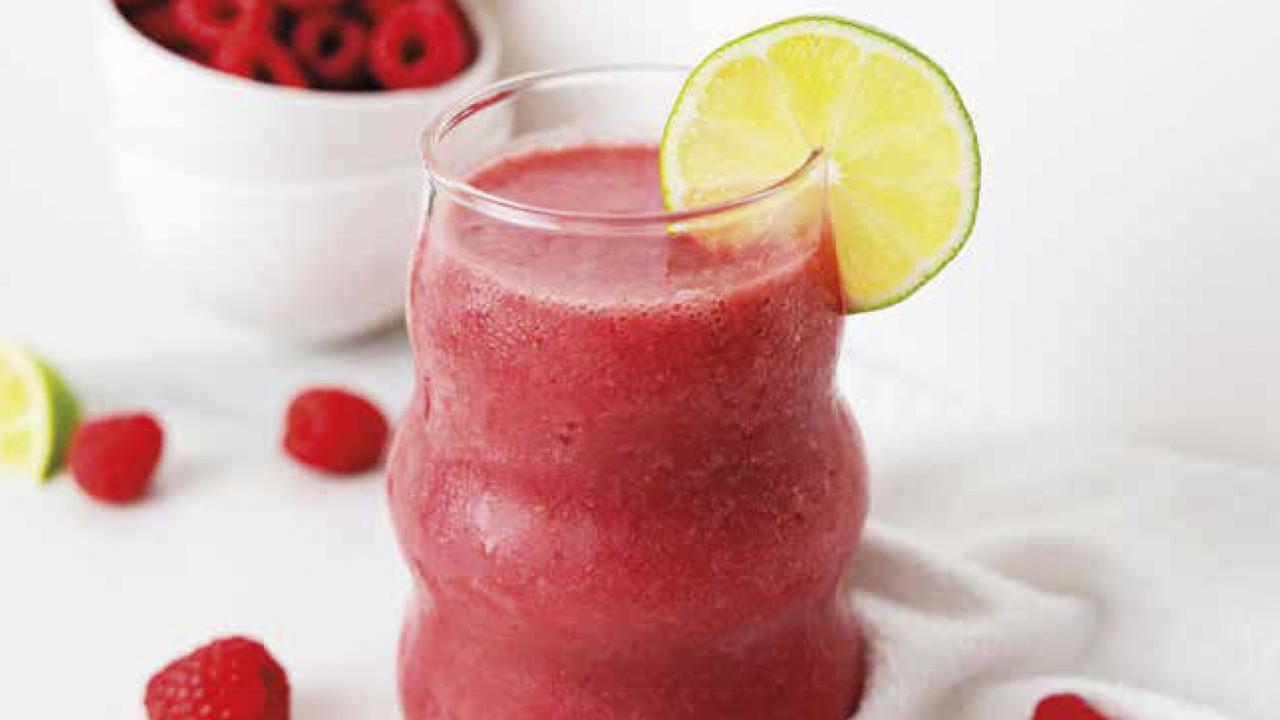 Save this smoothie recipe for a sunny day