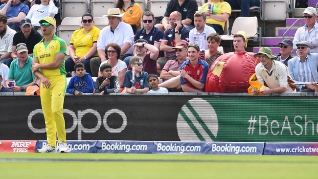 English crowds have been quick to remind Australia of their recent ball-tampering shame.