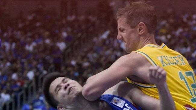 Daniel Kickert lands an elbow on Roger Pogoy. Picture: Supplied/ FIBA Telecast