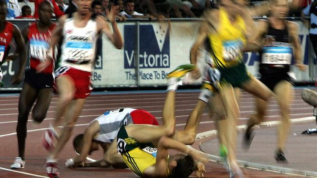 Craig Mottram goes down in the 1500m final.