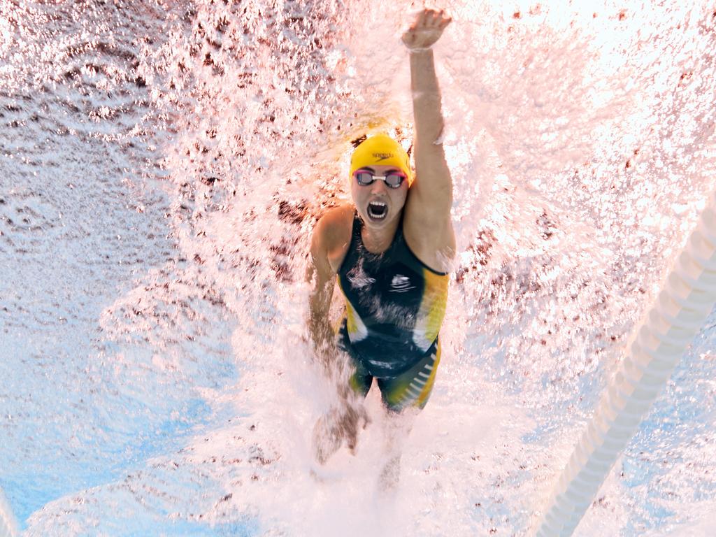 Alexa Leary on her way to setting a new world record time during the women's 100m Freestyle S9 heats on day seven at Paris La Defense Arena. Picture: Adam Pretty/Getty Images