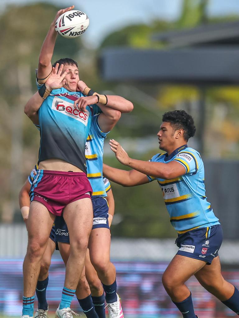 Tarvis Larner unloads for Mackay. Photography by Stephen Archer.
