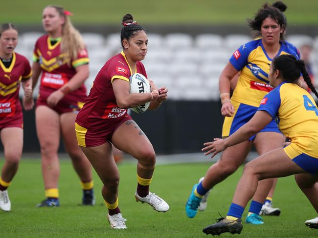 Evah McEwen playing for the Country under-17 girls. Photo: Bryden Sharp