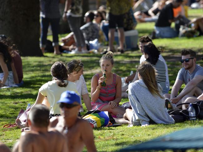 Manly Council To Review 4pm Drinking Ban At East Esplanade After