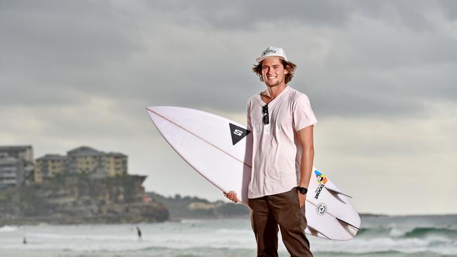 Cooper Chapman will be one of North Narrabeen’s open division surfers for the final AAP IMAGE / Troy Snook)