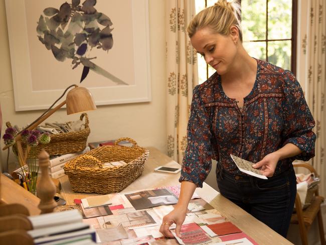 Reese Witherspoon’s Alice lives in a bizarre Hollywood bubble in Home Again.