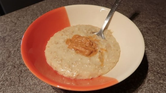 Poppy ate porridge for breakfast every day. Credit: Poppy Barr/Vogo.co.uk