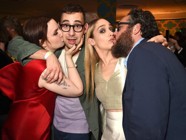 A lot of love in the room ... Lena Dunham had quite a few kisses to dish out (see below).