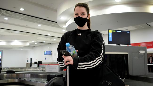 Kim Hendry boarded one of the last flights out of Sydney. Picture: Andrew Henshaw