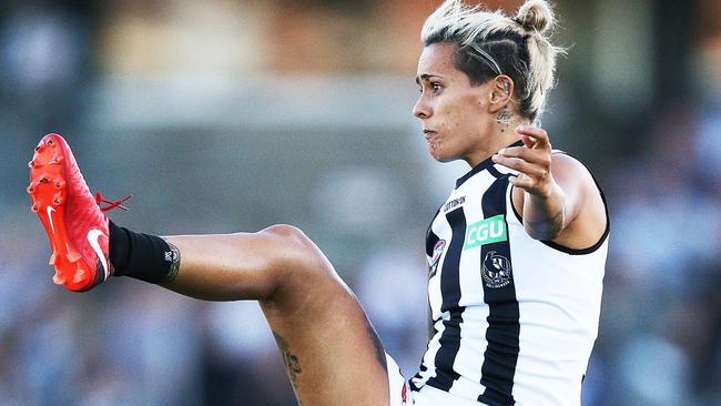 Moana Hope in action for Collingwood.