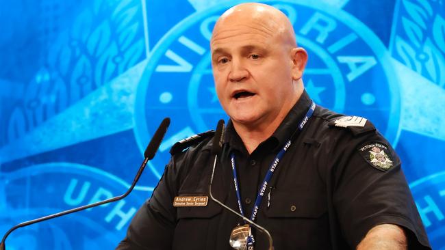 Detective Senior Sergeant Andrew Eyries from Melbourne Crime Investigation Unit gives an update on the overnight stabbing incidents. Picture: NCA NewsWire/ Ian Currie