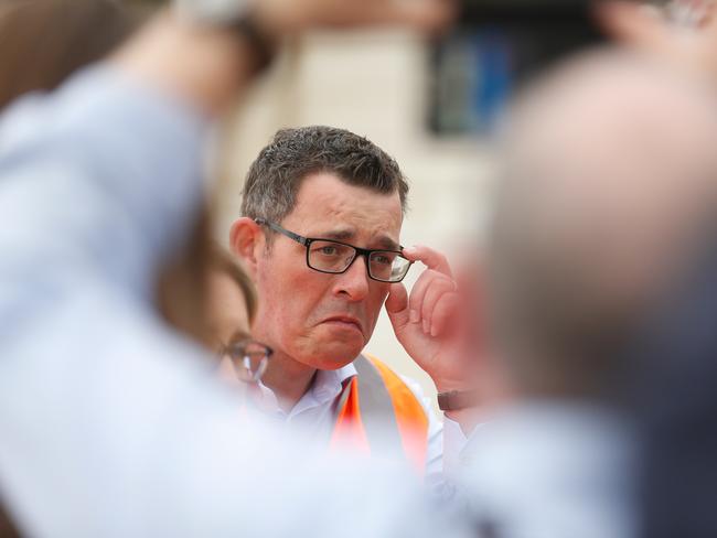 Victorian Premier Daniel Andrews speaks to the media during a rail announcement at Dandenong Train station in Melbourne, Monday, November 5, 2018. (AAP Image/Valeriu Campan) NO ARCHIVING