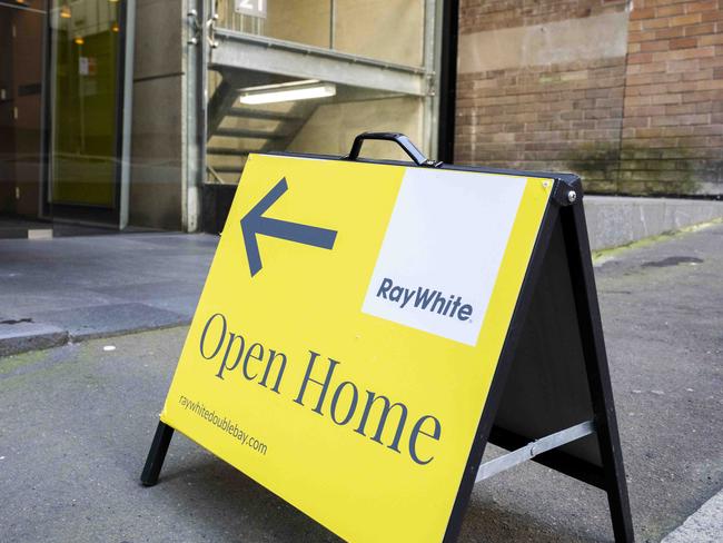 Mortgage holders have been feeling the financial squeeze amid a campaign of interest rate rises from the Reserve Bank of Australia. Picture: NewsWire/ Monique Harmer