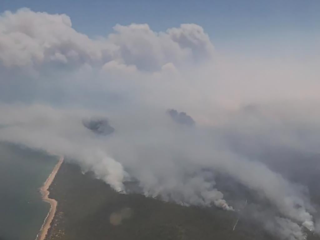 A supplied image obtained on Tuesday, November 27, 2018, shows a bushfire in central Queensland threatening homes in Deepwater and Baffle Creek. Picture: AAP Image/QLD Fire &amp; Emergency