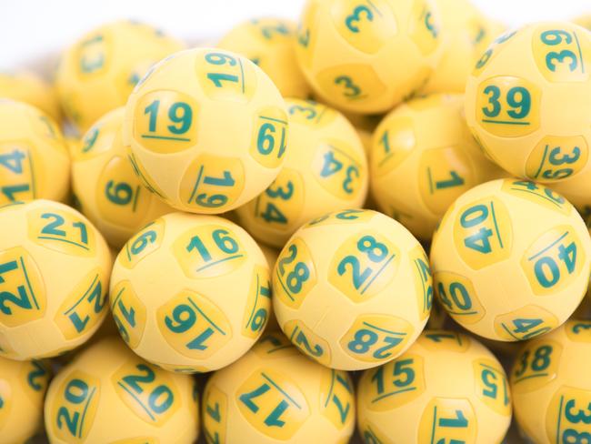 Generic Oz Lotto balls.