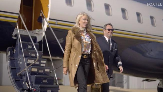 Janet steps off a private jet (WOW!) from the Gold Coast (oh)