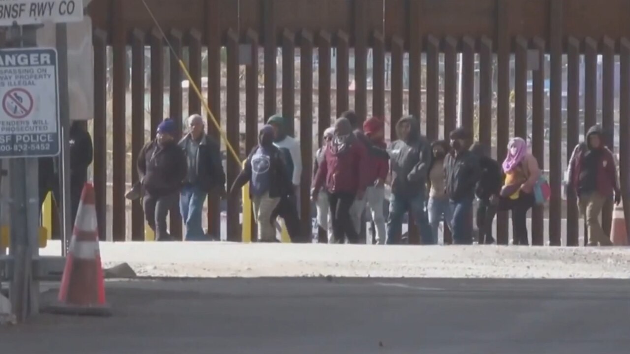 El Paso Declares State Of Emergency Due To Migrant Influx | Sky News ...