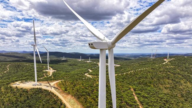 Inquiry buffeted by swirling wind farm evidence in Rockhampton