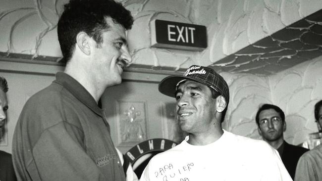 MAradona meets up with Graham Arnold prior to the big game in Sydney.