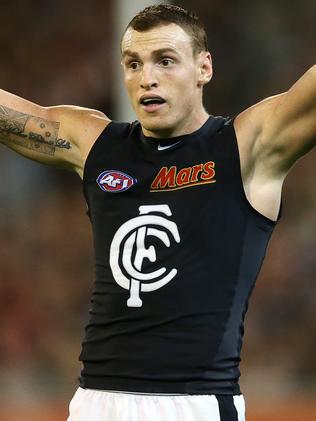 carlton fractured brawl socket fined