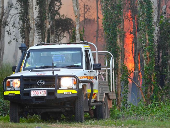 NT Fire and Rescue Palmerrston crew fighting the Bushfires at Coolalinga Pic Julianne Osborne