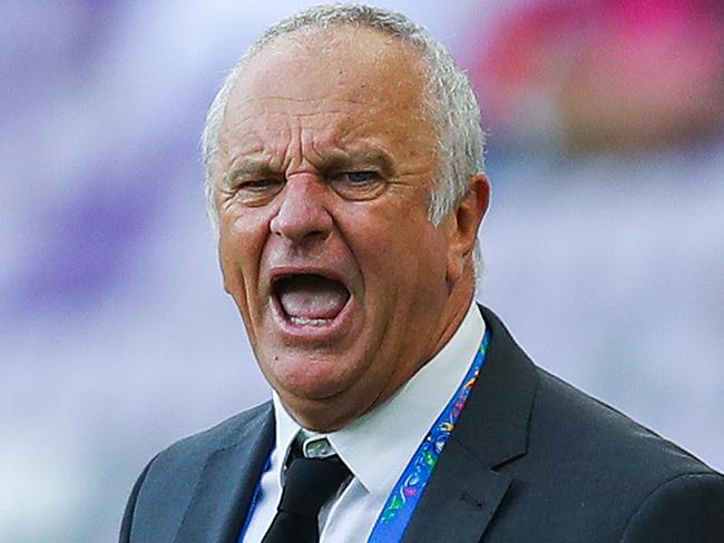 AL AIN, UNITED ARAB EMIRATES - JANUARY 06: Head coach Graham Arnold of Australia reacts during the AFC Asian Cup Group B match between Australia and Jordan at Hazza Bin Zayed Stadium on January 06, 2019 in Al Ain, United Arab Emirates. (Photo by Francois Nel/Getty Images)