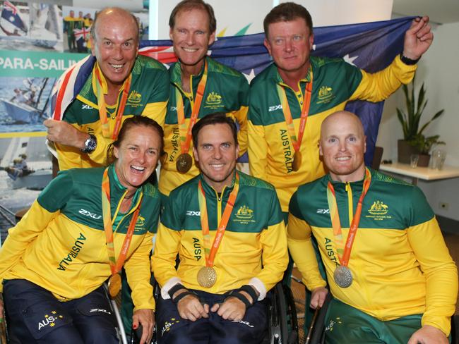 (back row), Russell Boaden, Colin Harrison, Jonathan Harris. (front row) Liesl Tesch, Daniel Fitzgibbon and Matt Bugg. AustraliaÕs six Paralympic Sailing Medallists return to Sydney from Rio and will be available for interview on Thursday 22 September at 12 noon in Sydney. Following their return early on Thursday morning, they will head to the Cruising Yacht Club of Australia for a media call and welcome home by family and friends. Available for interview: Matt Bugg: 2.4mR Silver Medallist Daniel Fitzgibbon & Liesl Tesch: SKUD 18 Gold Medallists Colin Harrison, Russell Boaden and Jonathan Harris: Sonar Gold Medallists