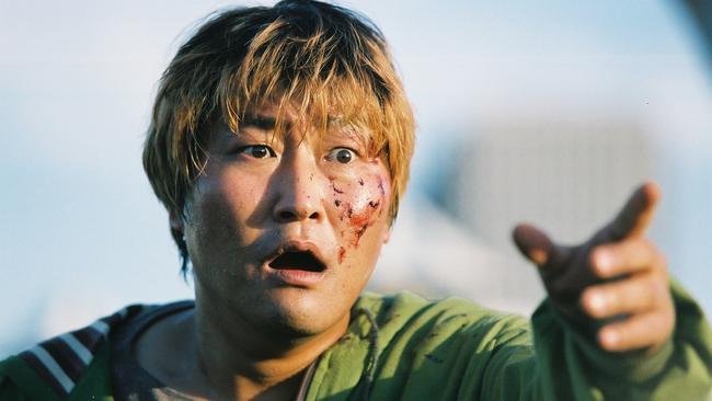 Kang-ho Song in the 2006 film The Host.