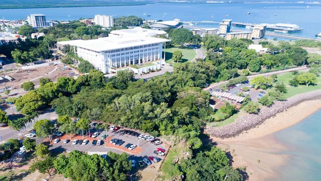 <s1>The Darwin RSL has a plan to rebuild its venue on the Esplanade, just 90m from iconic Top End attraction the Deckchair Cinema</s1> <source>. </source>Picture: Will Zwar