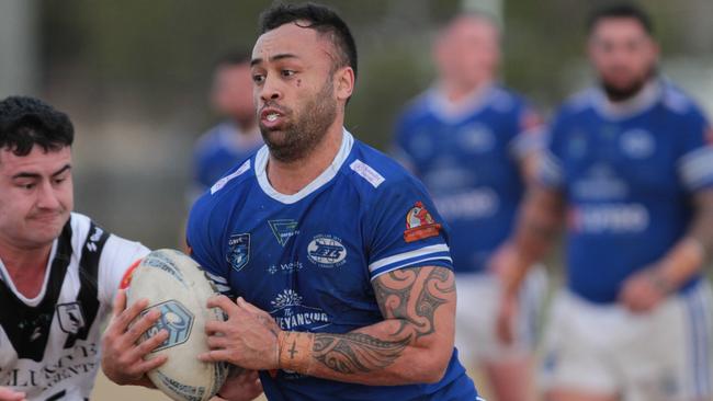 Narellan captain Levi Dodd expects the best from his brother Terrence. Picture Steve Montgomery