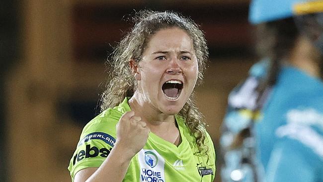 Sydney Thunder has named 19-year-old Hannah Darlington as the new captain of the side after Rachael Haynes withdrew from the squad for the upcoming season. Picture: Phil Hillyard