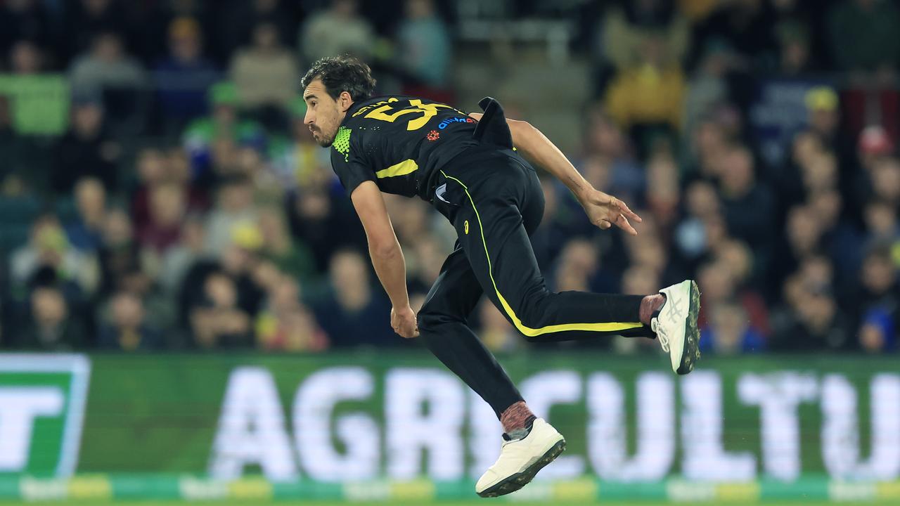 Mitchell Starc of Australia. Photo by Mark Evans/Getty Images