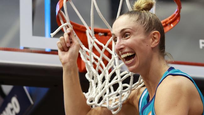 MELBOURNE, AUSTRALIA - MARCH 17: Rebecca Cole (c) of the Flyers cuts the net after winning the WNBL Championship during the game three of the WNBL Grand Final series between Southside Flyers and Perth Lynx at Melbourne Sports Centre Parkville, on March 17, 2024, in Melbourne, Australia. (Photo by Kelly Defina/Getty Images) (Photo by Kelly Defina/Getty Images) *** BESTPIX ***