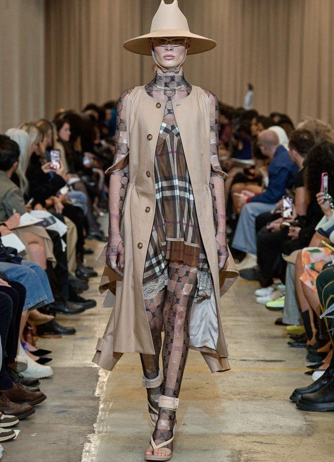 Vogue 2025 burberry review